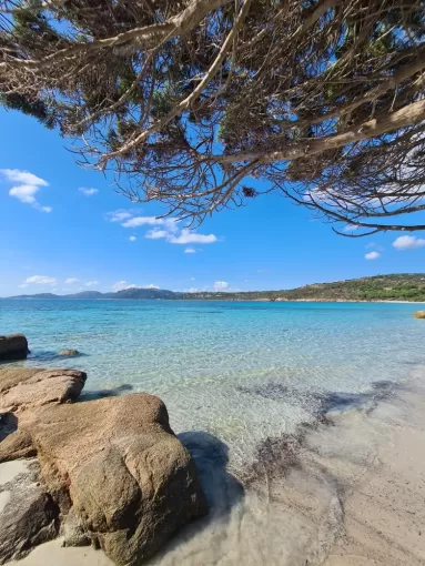 Acciaro Plage parking gratuit pour nos clients.