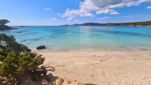 Les locations Rocca Rossa vous proposent un parking gratuit à l'Acciaro plage, Porto-Vecchio, Locations Rocca Rossa Porto-Vecchio Corse