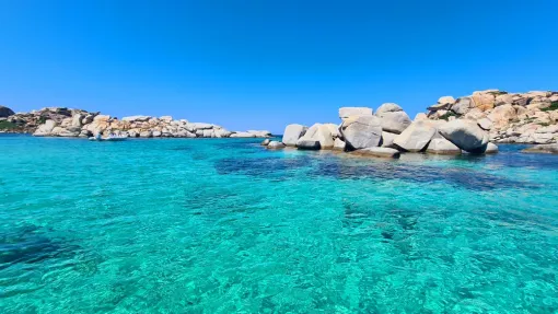 Location en Corse à Porto-Vecchio entre Palombaggia et Santa Giulia, Porto-Vecchio, Locations Rocca Rossa Porto-Vecchio Corse