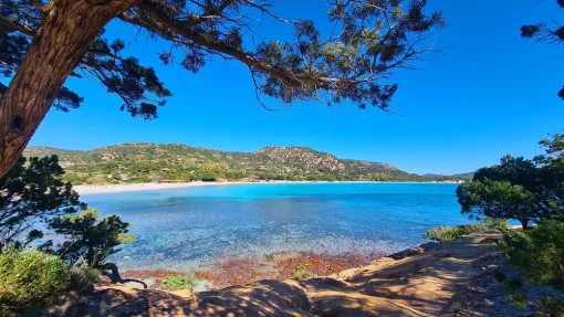 Location saisonnière en Corse à Porto Vecchio située entre Palombaggia et Santa Giulia, Porto-Vecchio, Locations Rocca Rossa Porto-Vecchio Corse