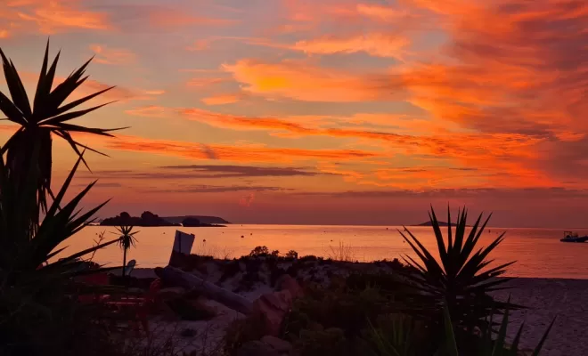 Lever de Soleil à la Folaca Plage
