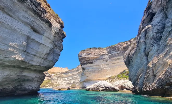 Bonifacio vue de la mer, lors des balades en mer.